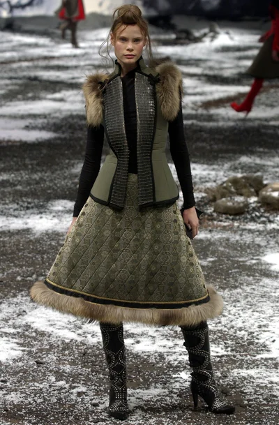 Look 4